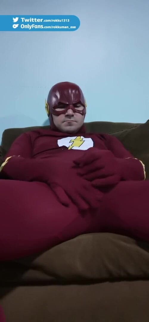 Rokkuman: Cosplay de flash latino masturbatie Chileno aftrekken