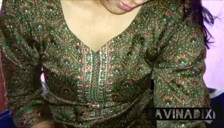 Couple's Diary: Ravina Big Boobs Girl Fuck Hard with Dever Hindi Voice