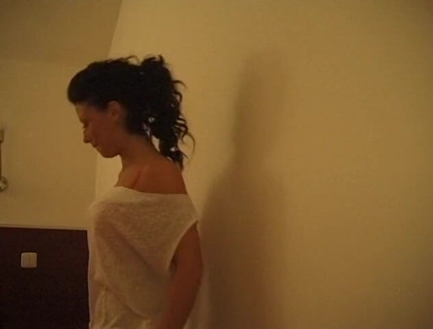 Flash Model Amateurs: Photo shooting with stunning brunette