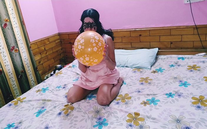 Bolly Karma: Eu quero enfiar meu pau em sua puta sexy enchendo...