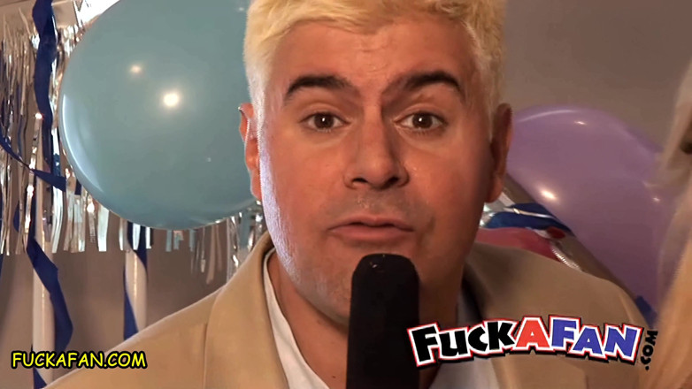 Fuck a Fan: Fuck A Fan - Mack z Marylandu čaruje s velkými prsy MILF...