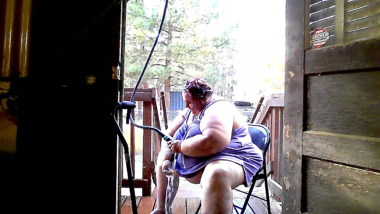 Mistress_T_FD_GD: 호스 P1에 1 더 풀 샤워