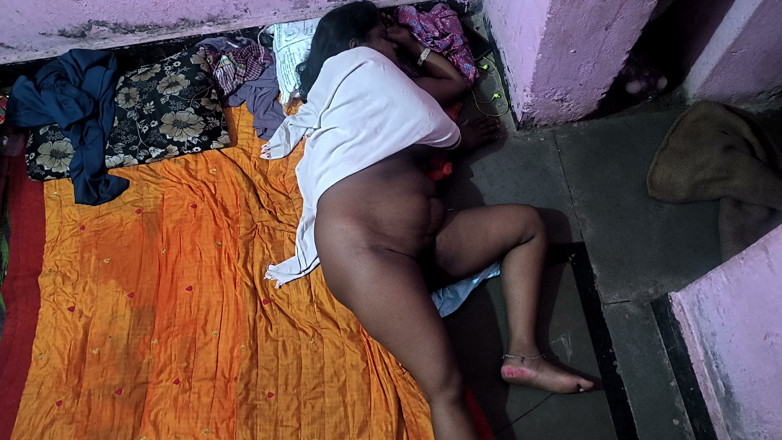 Amarjit2526: Meia-irmã pegou irmão fodendo sua melhor amiga, e acaba recebendo...
