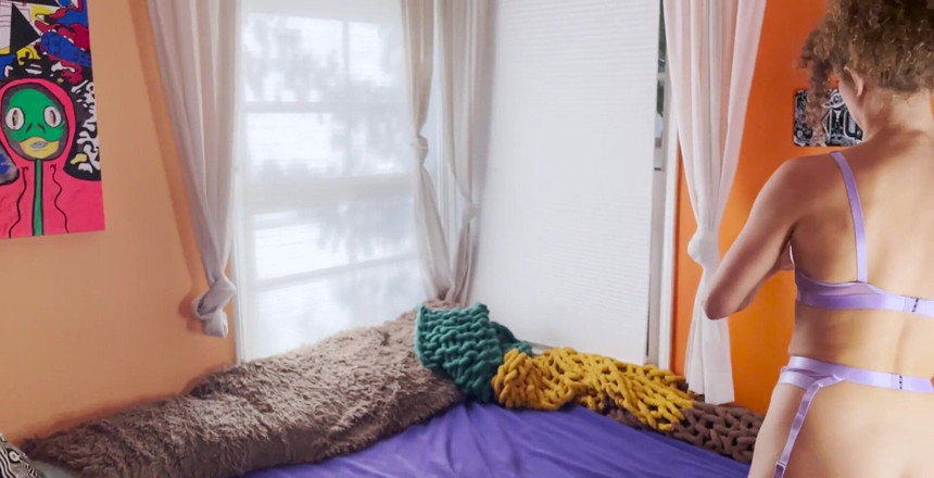 VibeWithMommy: Židovská macecha JOI! Můj fluffer se dnes nezobobřil v práci ......