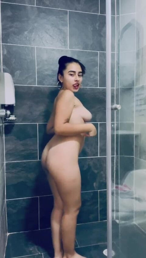 LiliBralee: Užijte si sprchu skvělých okamžiků .. Šukej mě hned
