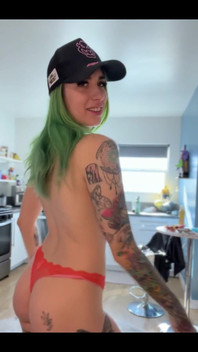 Get a Little Goofy with Me! but for Real I Love This Hat on Me!