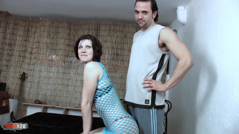 MMM100: Primeiro vídeo pornô para uma linda francesa com ator espanhol