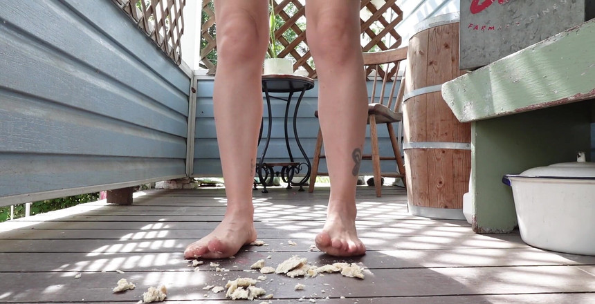 Raven Willow: Ahoj, na dnešní ráno jsem si připravila tvůj anglický muffin...