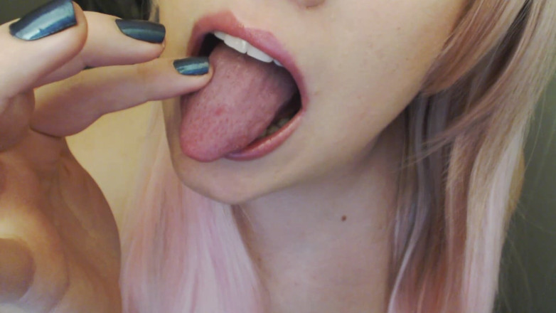 Scarlet Vixen: Sarışın ateşli dil fetişi