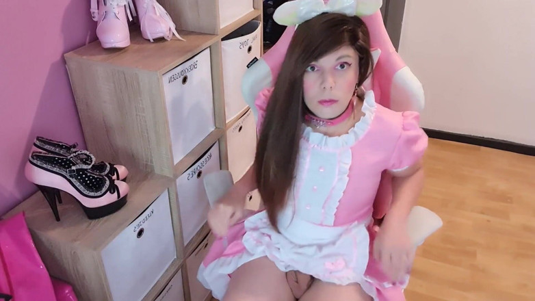 Sissy Joyce: 究極の貞操ケージのレビューとガイドビデオ