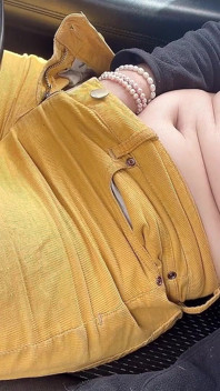 Horny Mastutable Na Samochodzie
