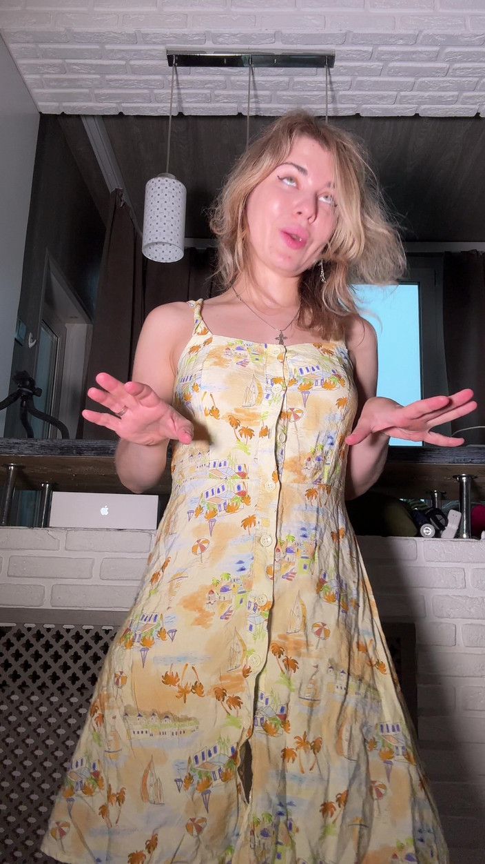 Misty Phoenix: Gaun musim panas tanpa celana dalam