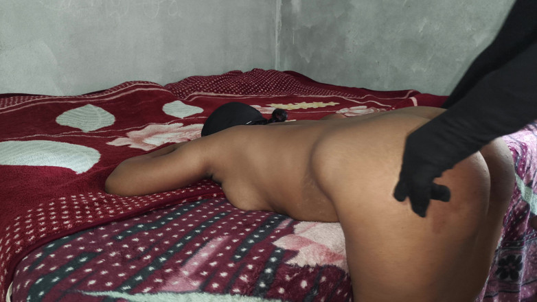 Indian innocent wife: Indian Telugu Owner Fucked Cooking Servent in Store Room Sex...