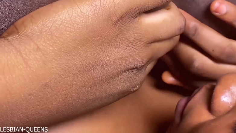 Lesbian Queens: Sensual Ebony Lesbian Pussy Eating in African Style