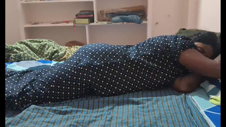 Desi palace: Esposa casada fodida primeira noite depois de sexo matrimonial com...