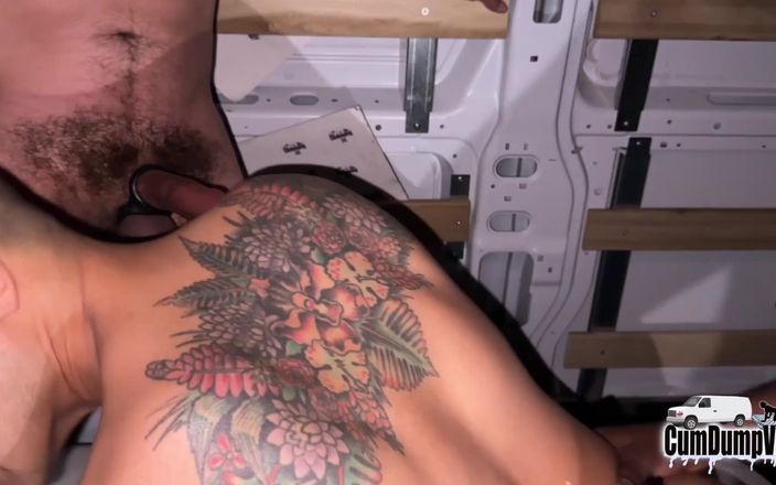 Cum Dump Van: ラテンの坊主頭のパピが生のアノンチンポをcumdumpvanで受け止める!繁殖熱い若いイケメン生ハメ乱交!