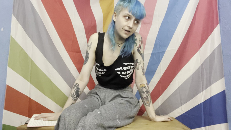 Alice Bean: Corp mirositor fetiș Q și a