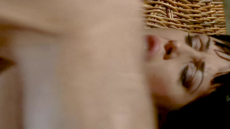 Luxury porn channel: 따뜻한 조명, 차가운 눈, 부서진 엉덩이.