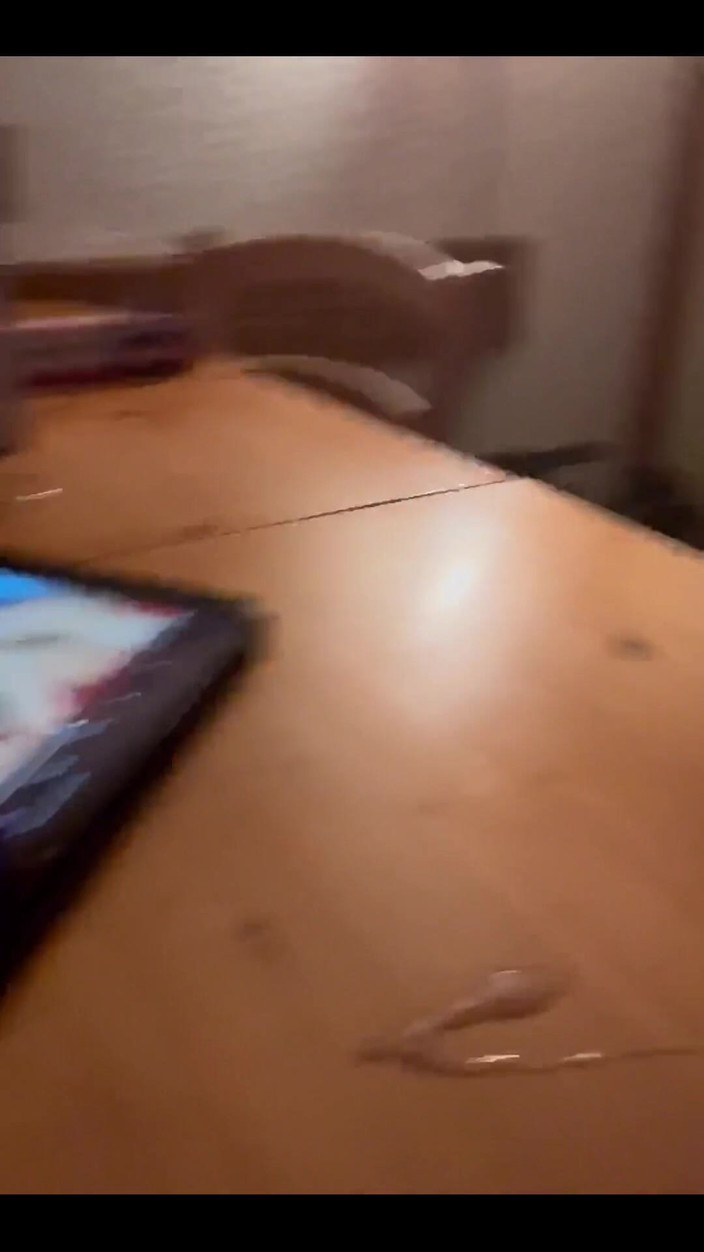 Hacou69: Niemand will meinen saft. Ich hätte gerne einen Mund gefüllt....