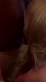 Rubia babe chupa y folla enorme bbc hardcore