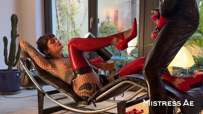 MistressAe: Chaise longue dientot habis-habisan sampai muncrat