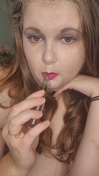 你女主人的吸烟视频