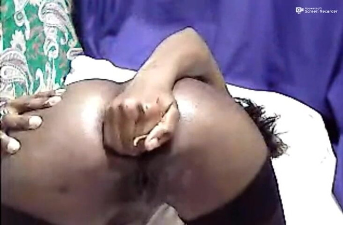 Bitchs Band: DP for big ass ebony with dildo