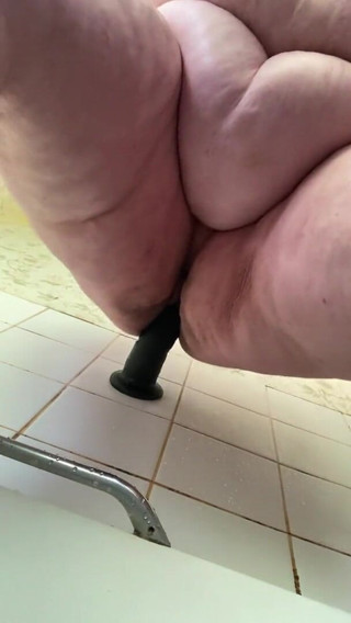 Real homemade BBW BBC porn: Bbwbootyful ridding my 12inch dildo underneath cam view
