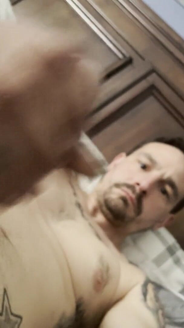 King Loopie: Jerking off beautiful cock