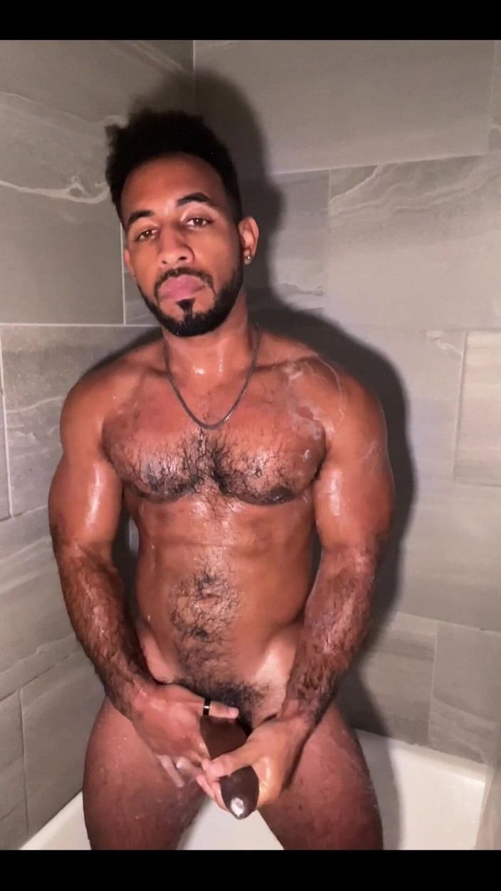 Rodrigo Amor (Gay): Zakar keras yang bersih