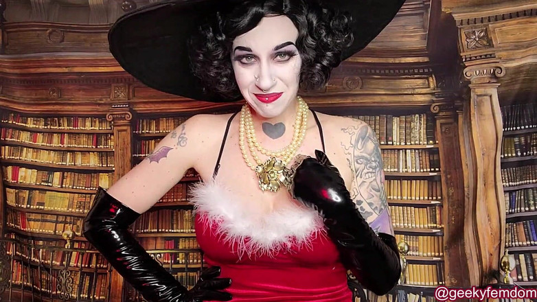 Geeky Femdom: Lady Dimitrescu, cadeau de vacances