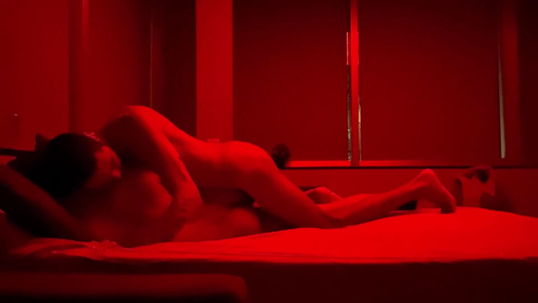 Leandro e Asafe: Äter min mans slyna på hotellet i Madrid i Spanien