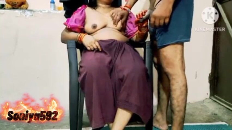 Papia777: Desi bhabhi soniya menghasin memeknya untukku