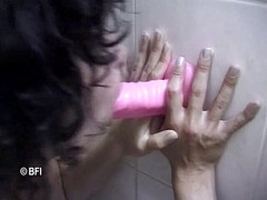 Naughty by nature in Holland: Xkiss masturbace - část 5