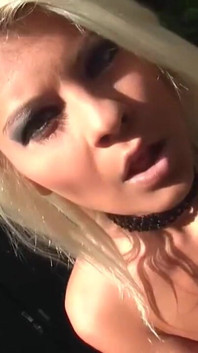 Jasmine la Rouge'un ateşli ağzı!