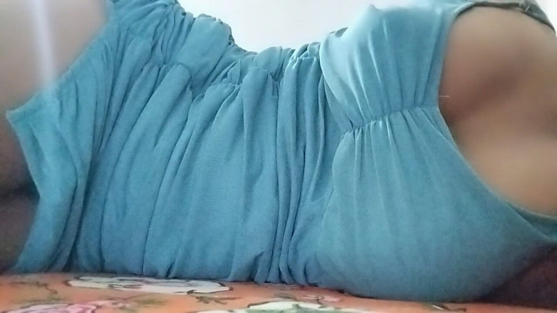 Indian nude baby video: Fată indiană