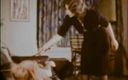 Vintage megastore: Лесбиянки с большими сиськами лижут киску в ретро видео