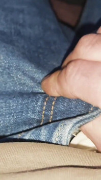 Pih v Levis 501 Džíny