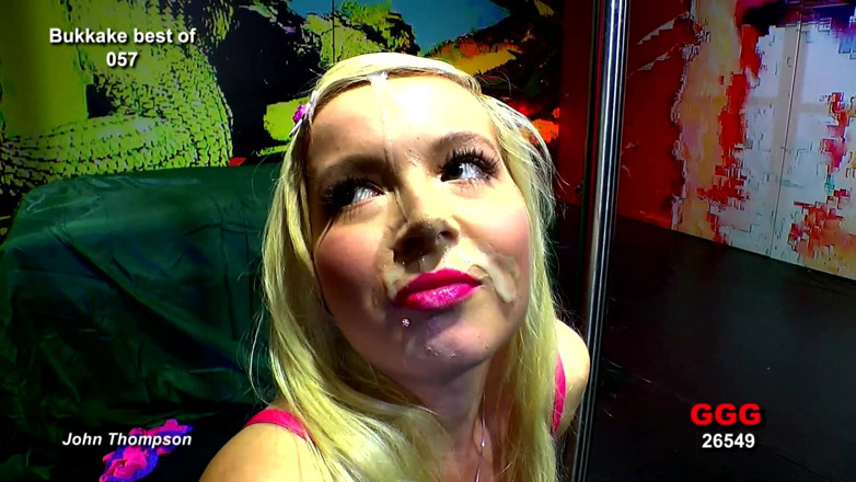 Jerk off and suck until the bitter end: Troia bionda succhia tutti i cazzi