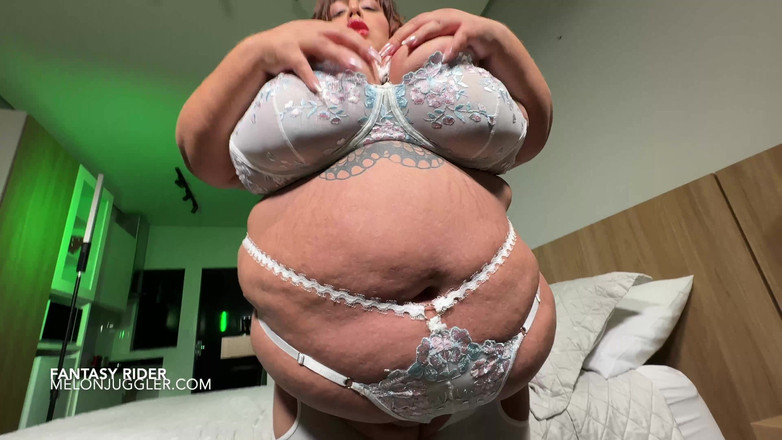 Angel BBW: 超大的胖美女天使骑乘刺激