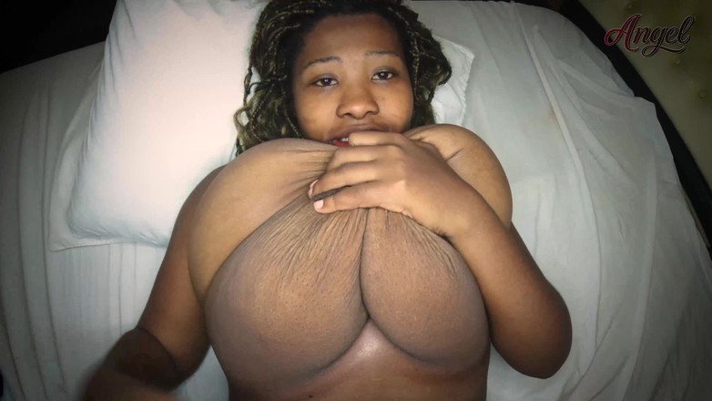 Angel Big B: Massagem Com Óleo E Desejos Proibidos
