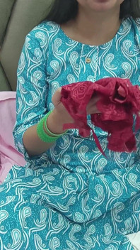 Volledige video: Devar Bhabhi flirt Bhabhi wordt zwanger van Devar tijdens krachtige in Hindi audio, wil echt orgasme