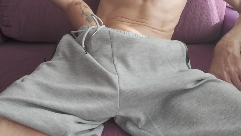 ScottishSweetie: Une Grosse Bite Épaisse Dans Mes Petites Mains Mignonnes Fait Tinger...