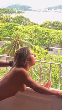 Sex în Rio de Janeiro: BBC ejaculând în față
