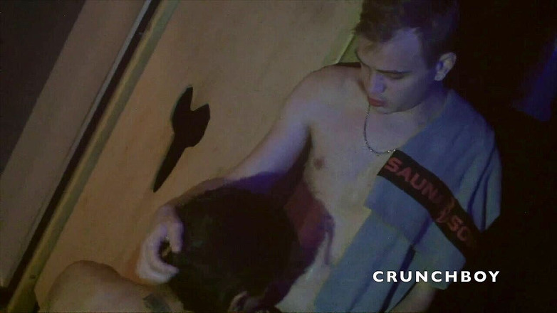 Sex humiliation with french lads: 法国人眨眨身做爱的乐趣，谨慎