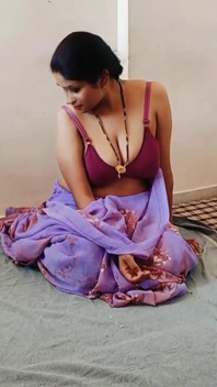 Partnerzy w pokoju żona Instagram Bhabhi jebana z gorącym usuwaniem sari