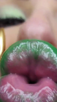 Verde minty lápiz labial brillante puchera bimbo besos 1080 fhd