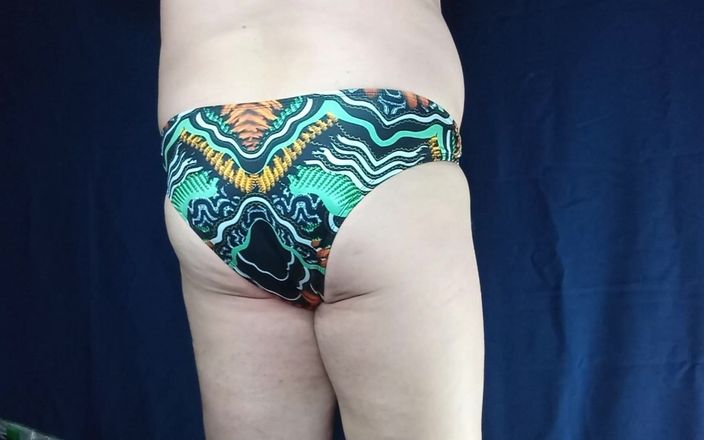 AdultGameplays: Bikini Bottom Try on Part 1