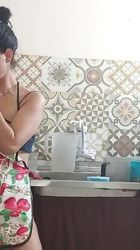 Hot Sex in the Kitchen with Vanesinha Mike