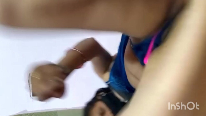 AkashKumar: Desi ukazuje svůj zadek a kundičku